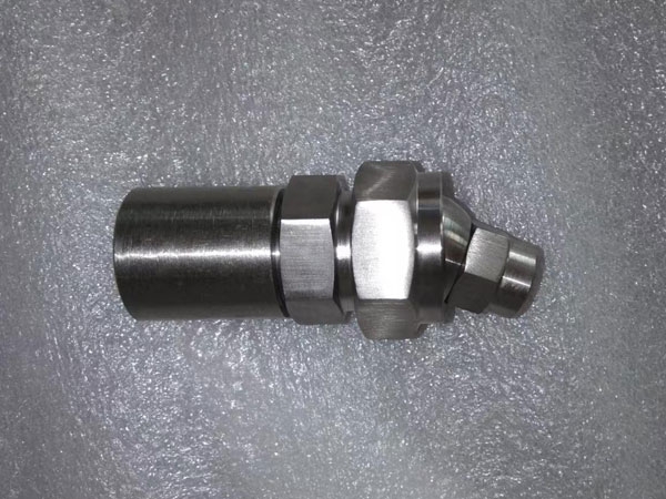 萬向球接頭，調(diào)節(jié)噴嘴噴水方向